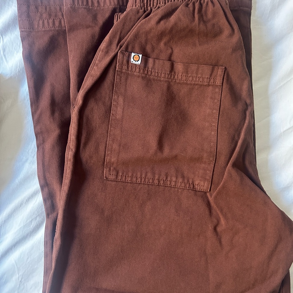 Action Pant! NWOT Espresso Brown